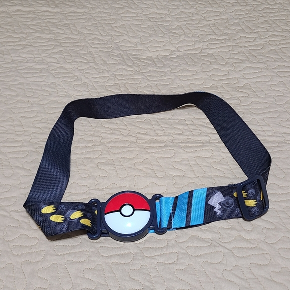 Pokémon clip and go belt - Picture 1 of 5